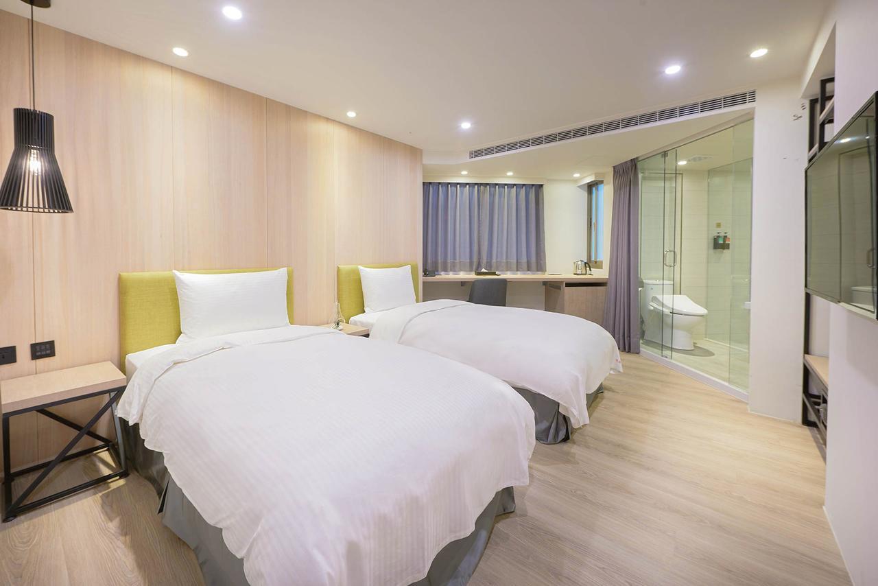 Green Hotel - West District Tajcshung Kültér fotó